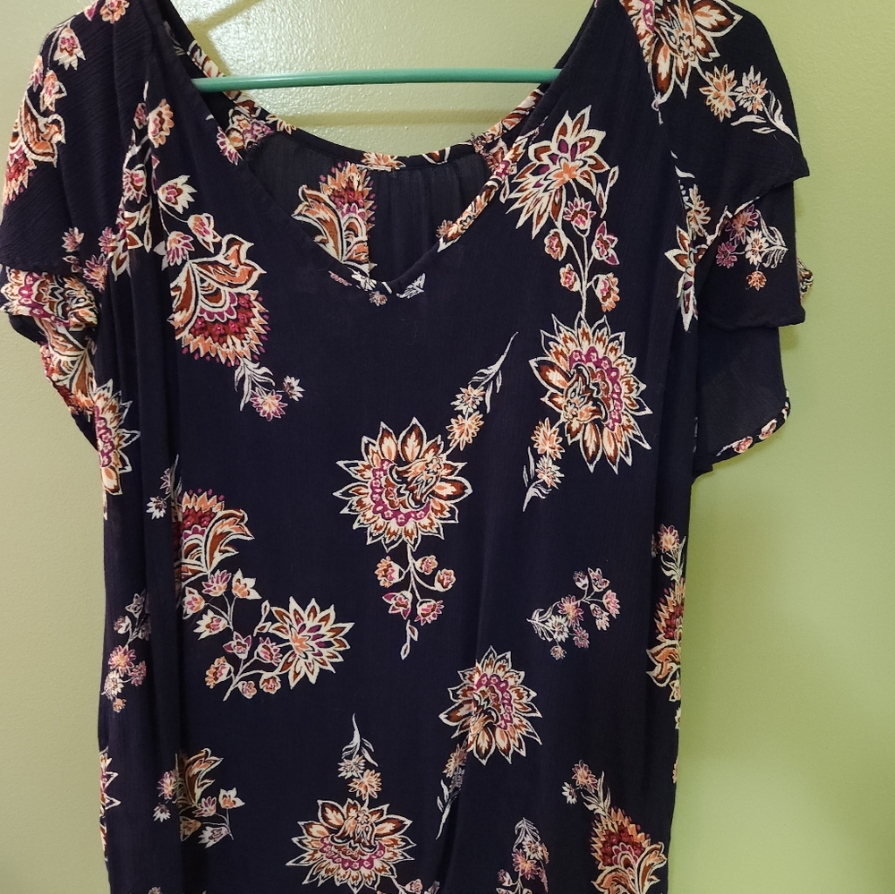 Old navy blue v neck xl